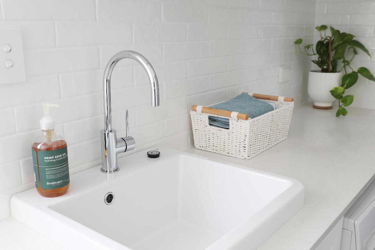 RAVINE 66X51 FIRECLAY SINK