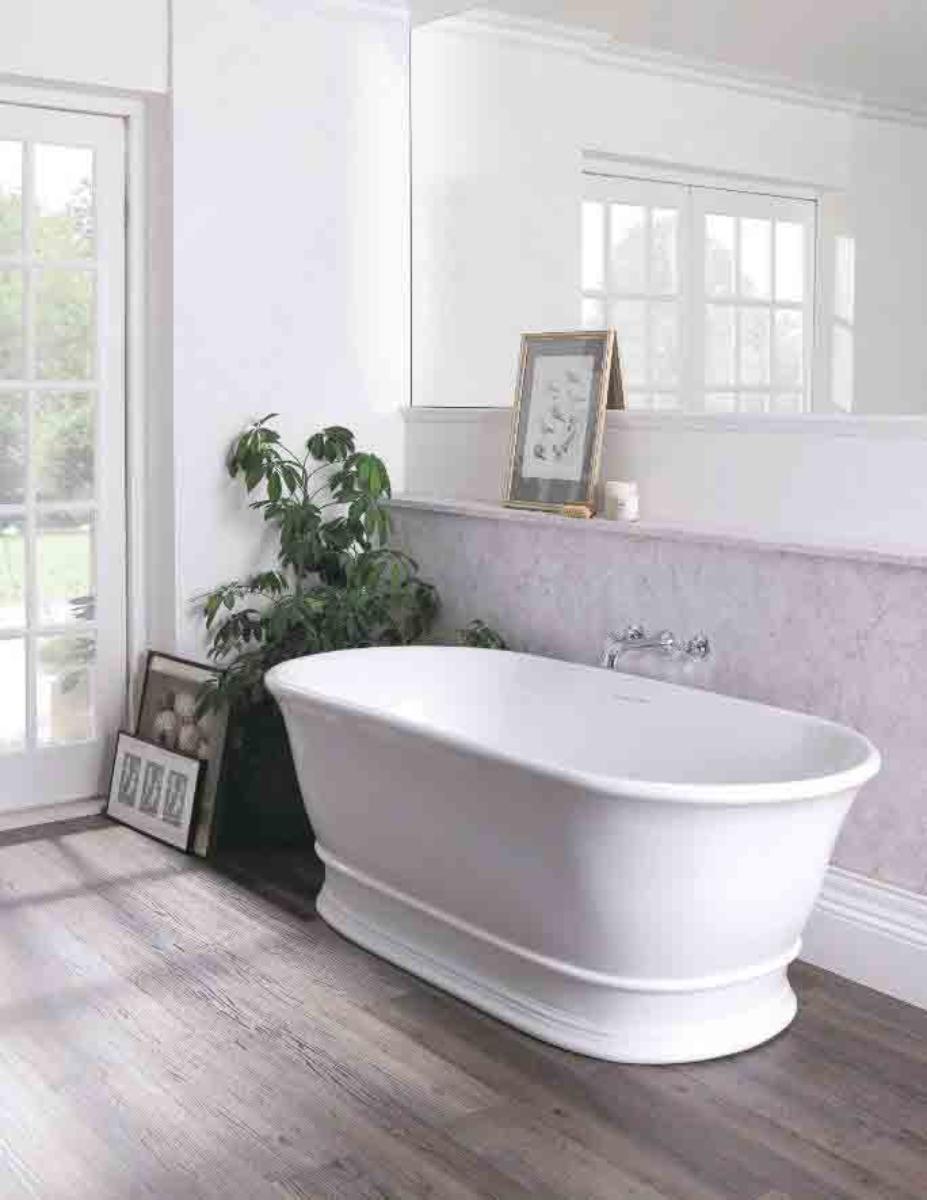 CAMBRIDGE 156 TITANCAST BATH GL WHT