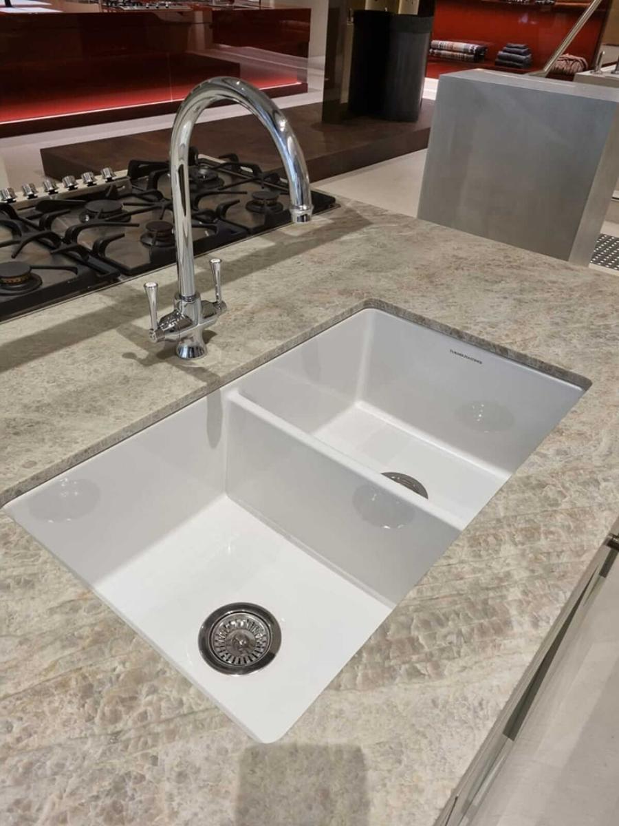 CUISINE 85 X 46 INSET  UM FINE F/C SINK