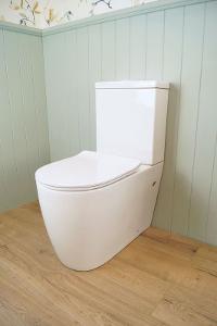 NARVA RL BTW CC TOILET SUITE THIN SEAT