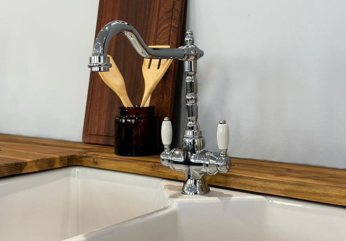 PROVIDENCE DOUBLE SINK MIXER CP